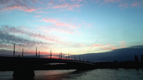 Rhine_River_Bonn_Bridge_Sunrise